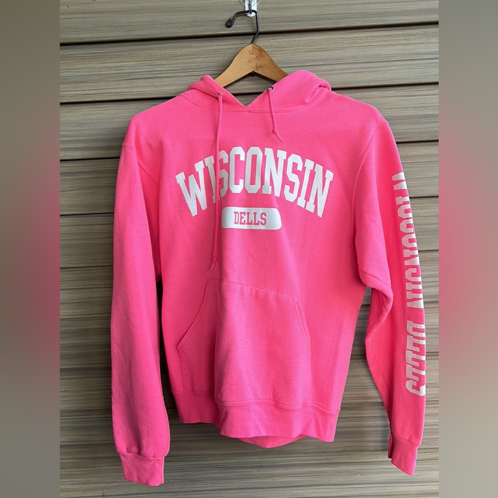 Wisconsin Dells Hoodie size S